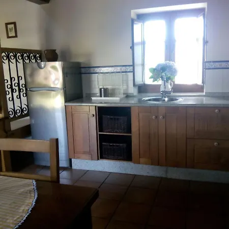 Casa Crisanta בית נופש Lomba